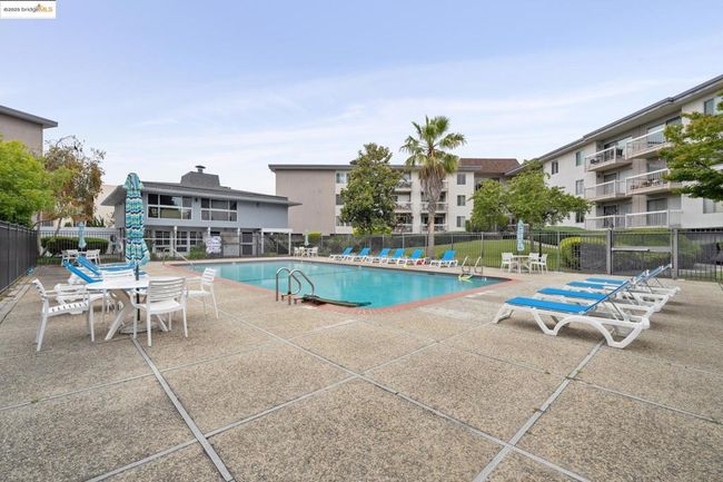 APT-320 - 960 Shorepoint Ct, Condo with 2 bedrooms, 2 bathrooms and 2 parking in Alameda CA | Image 53