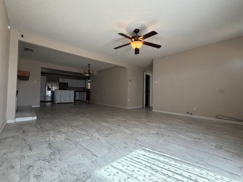 604 N Lake St, Carlsbad, NM, 88220-5014 | Card Image