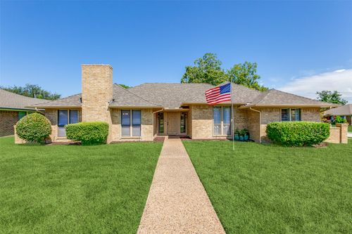 1119 E Spring Valley Rd, Richardson, TX, 75081-4449 | Card Image