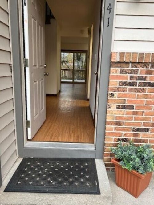 441 Foxfire Dr, COLUMBIA, MO, 65201-3691 | Card Image