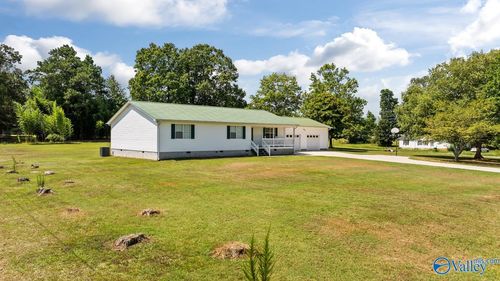 581 4th St Sw, Sylvania, AL, 35988-2550 | Card Image