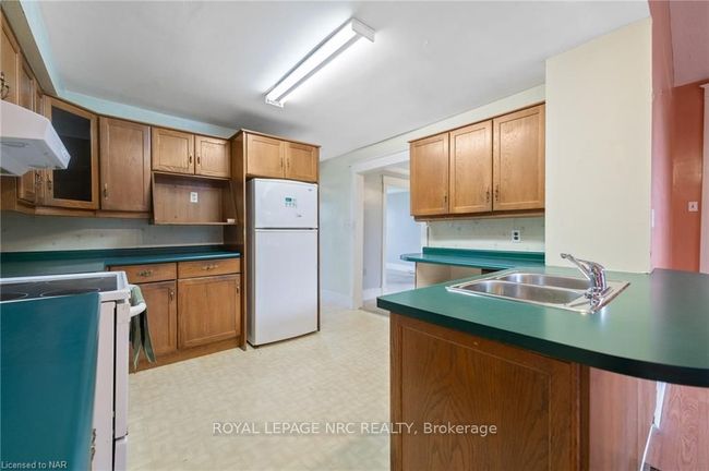 53 Marlatts Rd, House other with 3 bedrooms, 2 bathrooms and 3 parking in Thorold ON | Image 9