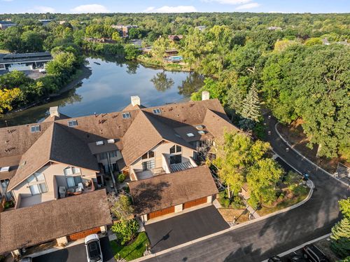 1204 Hawthorne Ln, Hinsdale, IL, 60521-2955 | Card Image