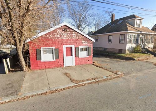 400 Juniper Street, East Providence, RI, 02914 | Card Image