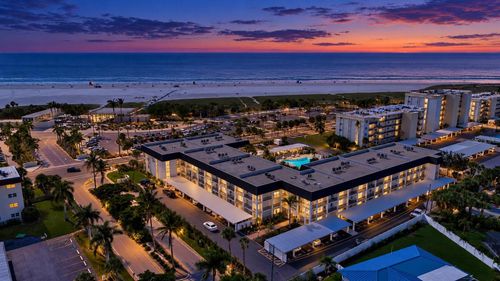201-5600 Beach Way Dr, SARASOTA, FL, 34242-1852 | Card Image