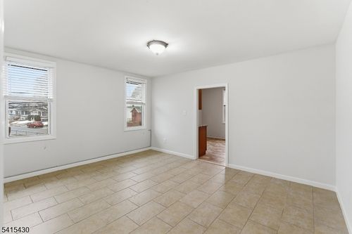 b-61 Morris Pl, Bloomfield, NJ, 07003-3768 | Card Image