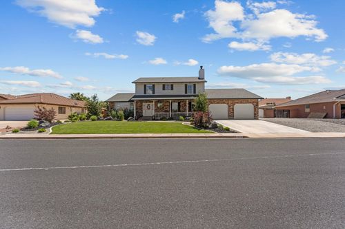 1314 Saint James Ln, St. George, UT, 84790-6746 | Card Image