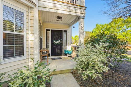 202 College Ln, Bluffton, SC, 29909-4654 | Card Image