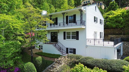 3002 Burnleigh Rd Sw, Roanoke, VA, 24014-4204 | Card Image