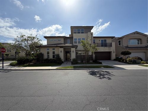 64 Chasma, Irvine, CA, 92618-1316 | Card Image