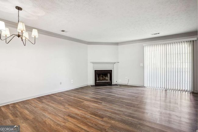 2047 Charter Ln, Townhouse with 2 bedrooms, 3 bathrooms and null parking in Lithonia GA | Image 7