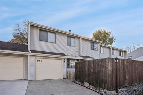 944 Sunburst Ln, Altoona, IA, 50009-2227 | Card Image