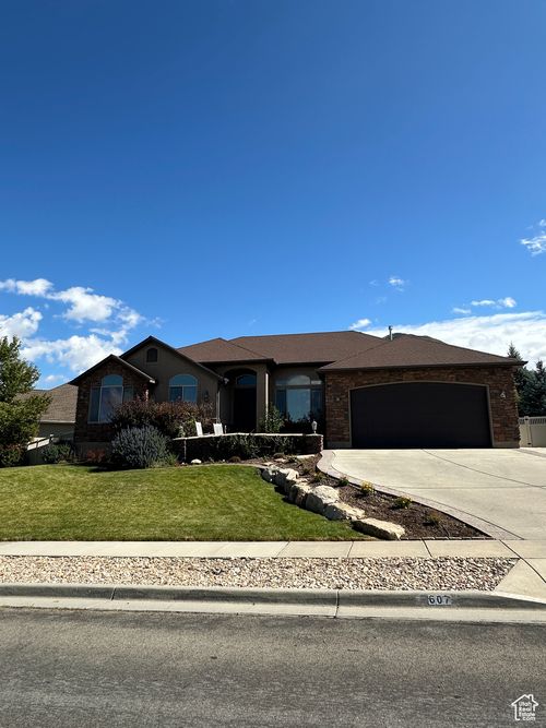 607 Haylie Ln, Tooele, UT, 84074-4124 | Card Image