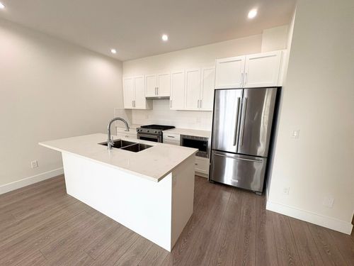 71-16433 19 Ave, Surrey, BC, V3Z0Z1 | Card Image