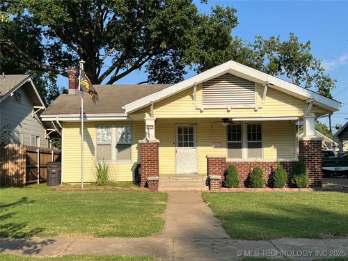 1520 Dewey Ave, Bartlesville, OK, 74003-5817 | Card Image