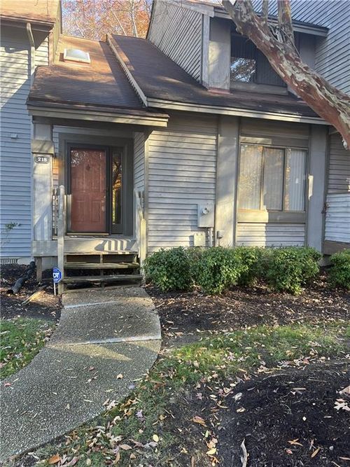 218 Misty Point Ln, NEWPORT NEWS, VA, 23603-1441 | Card Image