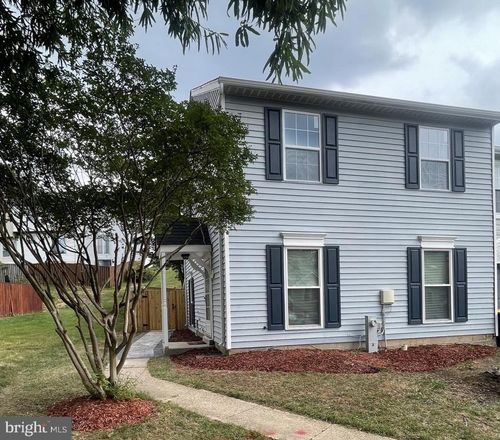 2745 Red Oak Ln, Glenarden, MD, 20706-5509 | Card Image