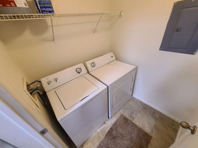Laundry Rm off the Kitchen | Image 10