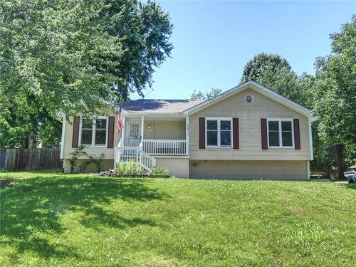 2400 S Park Ave, Oak Grove, MO, 64075-9010 | Card Image