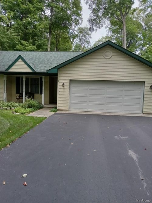 4405 S Hemlock Rd, Cedar, MI, 49621-9433 | Card Image