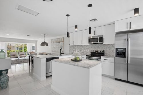 c-13725 Flora Pl, Delray Beach, FL, 33484-1638 | Card Image