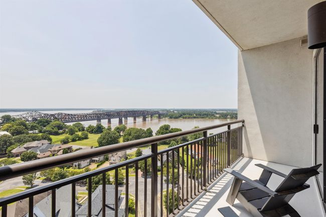 APT-1403 - 717 S Riverside Dr, Condo with 2 bedrooms, 2 bathrooms and null parking in Memphis TN | Image 22