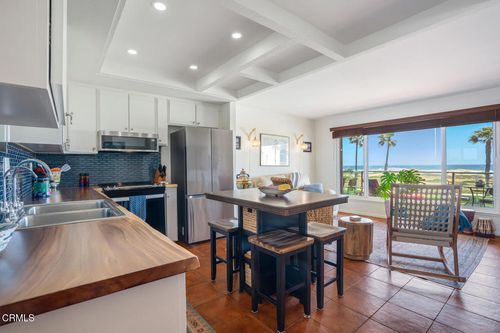 705 Ocean View Dr, Port Hueneme, CA, 93041-3406 | Card Image