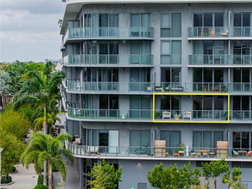 l305-121 Ne 34th Street, Miami, FL, 33137 | Card Image