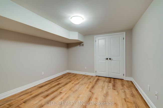 1266 Lambeth Rd, House other with 4 bedrooms, 3 bathrooms and 3 parking in Oakville ON | Image 31