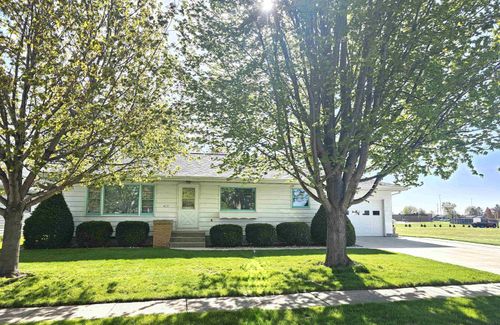 415 High Street, Waupun, WI, 53963 | Card Image