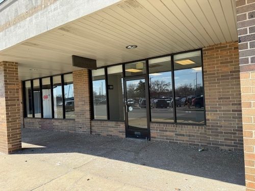 1832 S Arlington Heights Rd, Arlington Heights, IL, 60005-3764 | Card Image