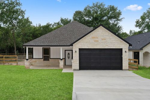 24696 Wicklow St, Hempstead, TX, 77445-7466 | Card Image