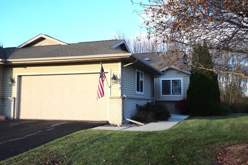 2-1274 Meadowbrook Drive, Cleveland, WI, 53015 | Card Image