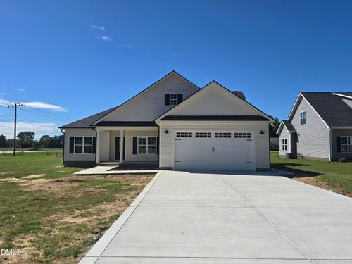 1027 N Lincoln St, Benson, NC, 27504-6505 | Card Image