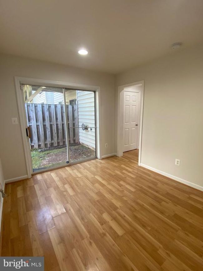 12022 Kemps Landing Cir, Townhouse with 4 bedrooms, 4 bathrooms and null parking in MANASSAS VA | Image 21