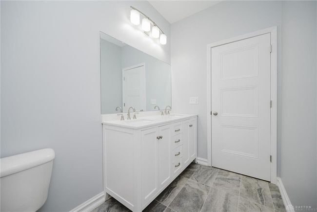 2nd full bath, main floor | Image 39