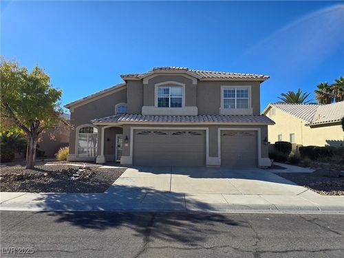 8001 Safari Ln, Las Vegas, NV, 89129-5467 | Card Image