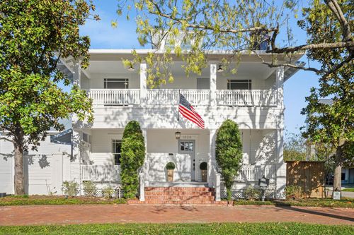 1026 Allston St, Houston, TX, 77008-6822 | Card Image