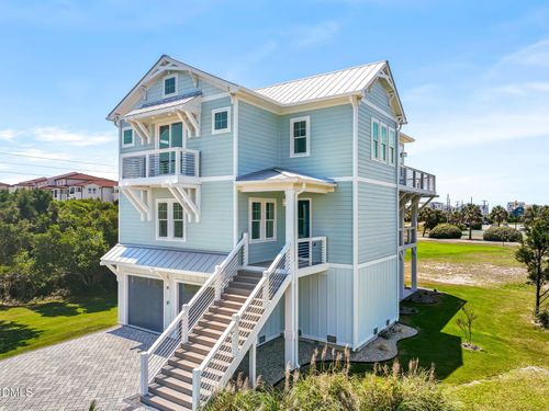 6 Cape Ln, N Topsail Beach, NC, 28460-9618 | Card Image
