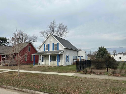 310 W Main St, Worthington, IN, 47471-1523 | Card Image