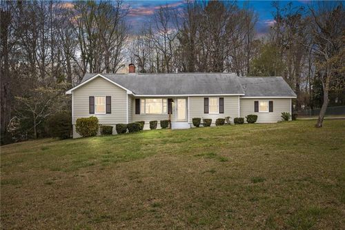 1312 Milstead Ave Ne, Conyers, GA, 30012-8036 | Card Image