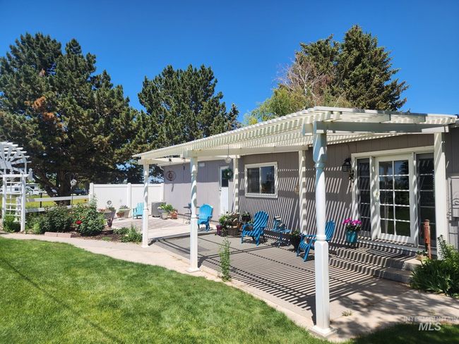 1005 E 00 S, House other with 3 bedrooms, 2 bathrooms and null parking in Declo ID | Image 5