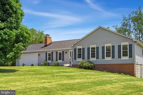 21031 Clarksburg Rd, BOYDS, MD, 20841-9083 | Card Image