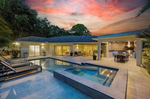 1019-1019 Ne 115th St, Biscayne Park, FL, 33161-6737 | Card Image