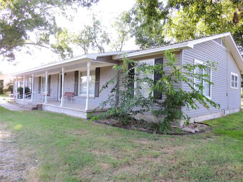 201 Old Sidney Rd, Comanche, TX, 76442-2170 | Card Image