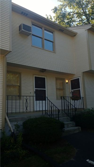 10 - 151 Willett Avenue, Condo with 2 bedrooms, 1 bathrooms and null parking in East Providence RI | Image 1