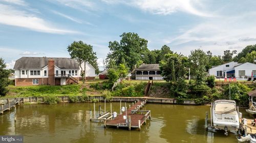 21 Waterview Pt, COLONIAL BEACH, VA, 22443-4028 | Card Image