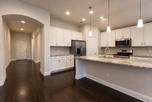 7501 Lombardy Loop, Round Rock, TX, 78665-2270 | Card Image
