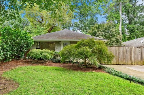 1146 Palafox Dr, Atlanta, GA, 30324 | Card Image