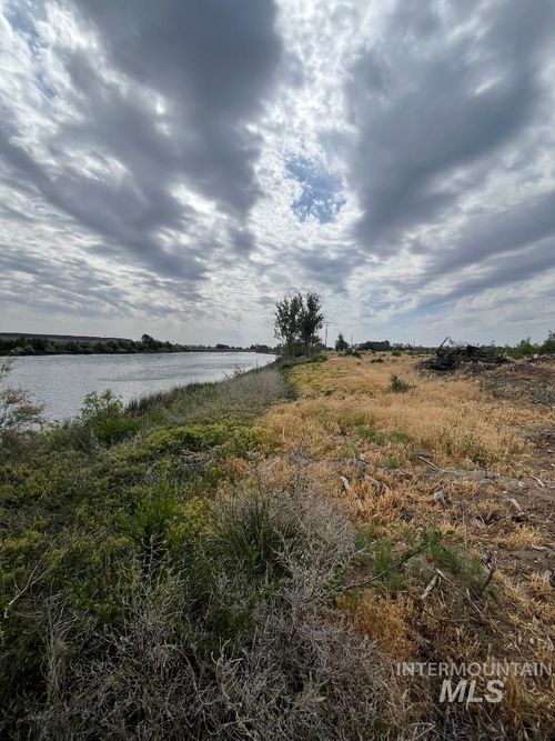 25798 River Rd, Grand View, ID, 83624-5001 | Card Image